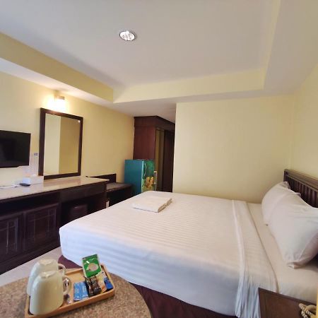 The Chanthong Residence And Hotel Pattaya Exterior photo