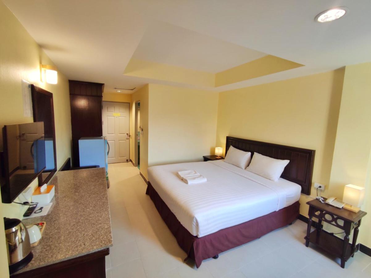 The Chanthong Residence And Hotel Pattaya Exterior photo