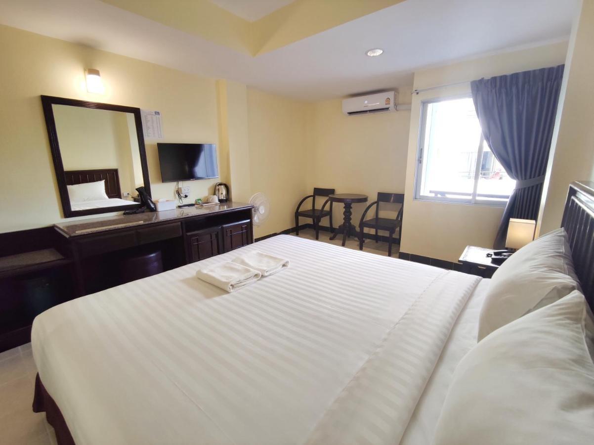 The Chanthong Residence And Hotel Pattaya Exterior photo