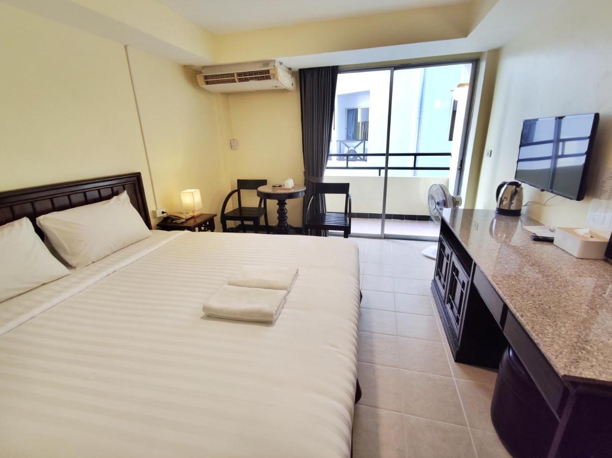 The Chanthong Residence And Hotel Pattaya Exterior photo
